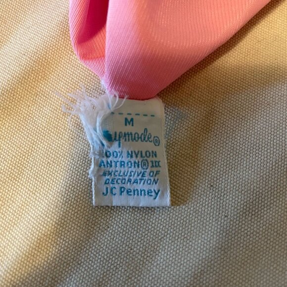 70s Vintage JCPenney Gaymode Pink Nylon Nightgown With Lace Trim & Buttons M - Picture 5 of 6